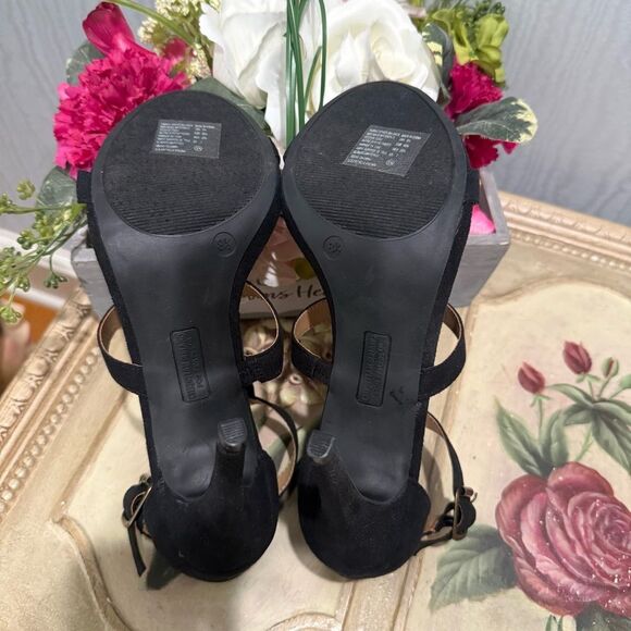 Christian Siriano Kactus Black Faux Suede Fringe Heels Sandals Strappy NIB 8.5 - Picture 9 of 13